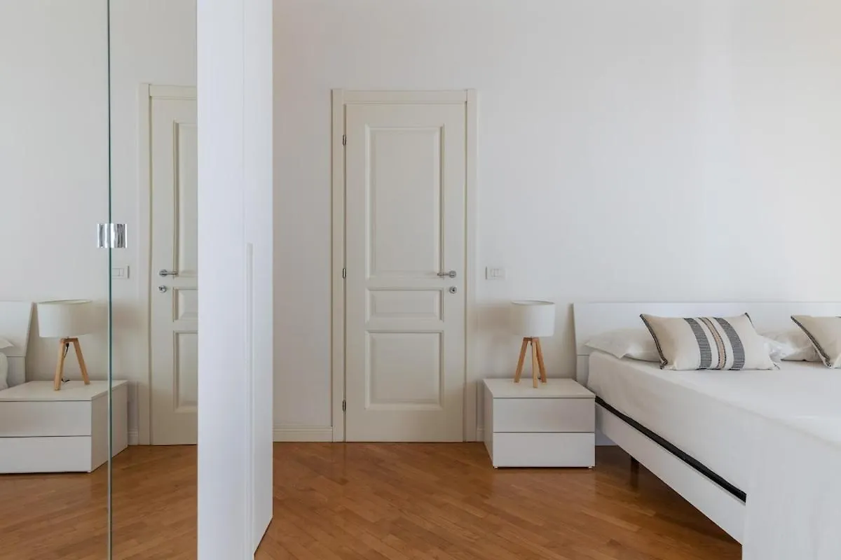 Ve Apartment By My Temporary Home Katanya İtalya
